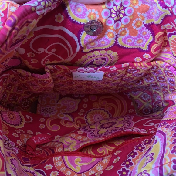Vera Bradley Retired Raspberry Fizz Shoulder Bag - Picture 4 of 7